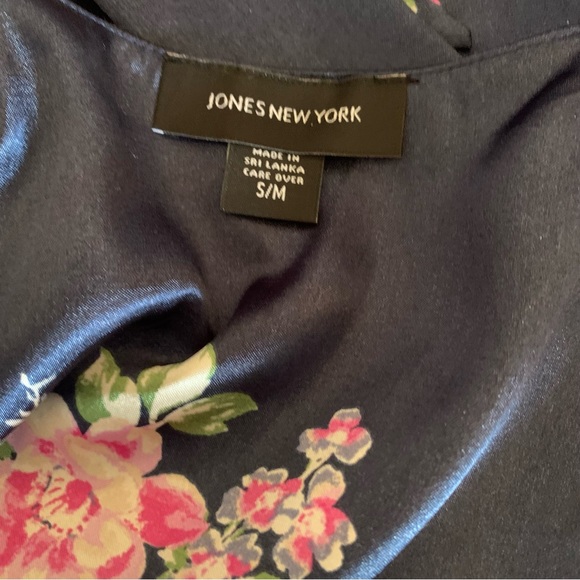 Jones NY Robe - Picture 6 of 6